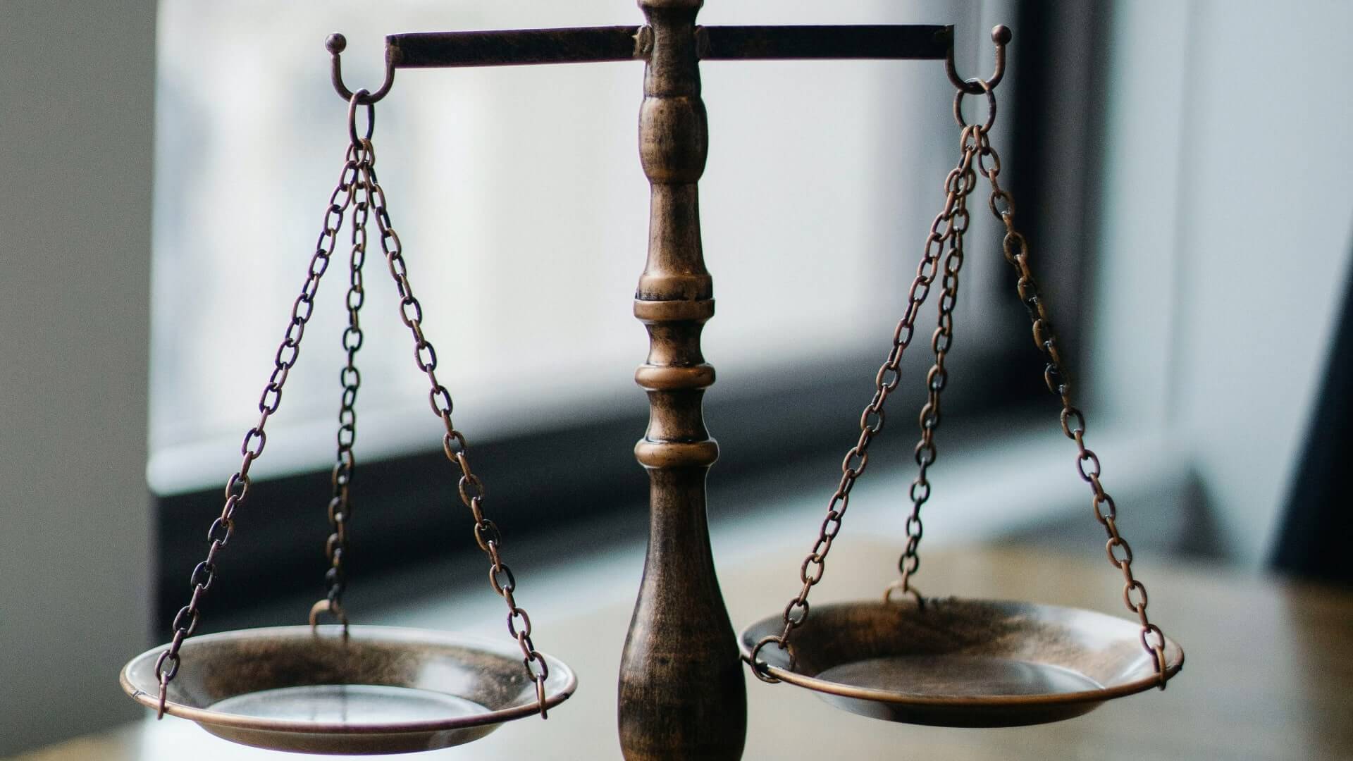 Waarom een onafhankelijke rechtsbijstand?