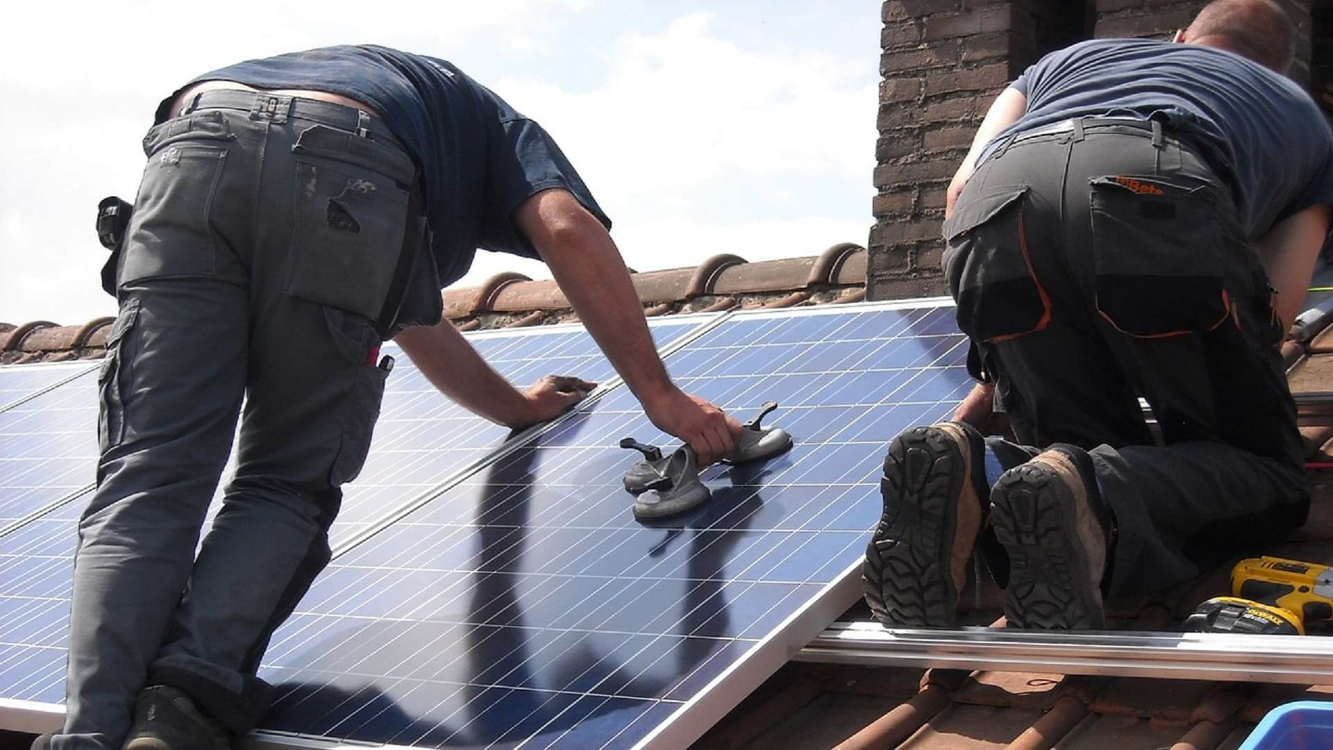 Wat doen zonnepanelen met uw brandverzekering?